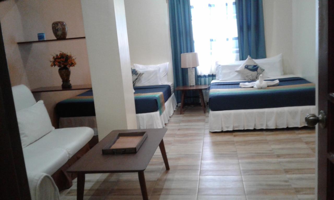 ชารอส ดอร์มิเทล Hotel Dumaguete City ภายนอก รูปภาพ