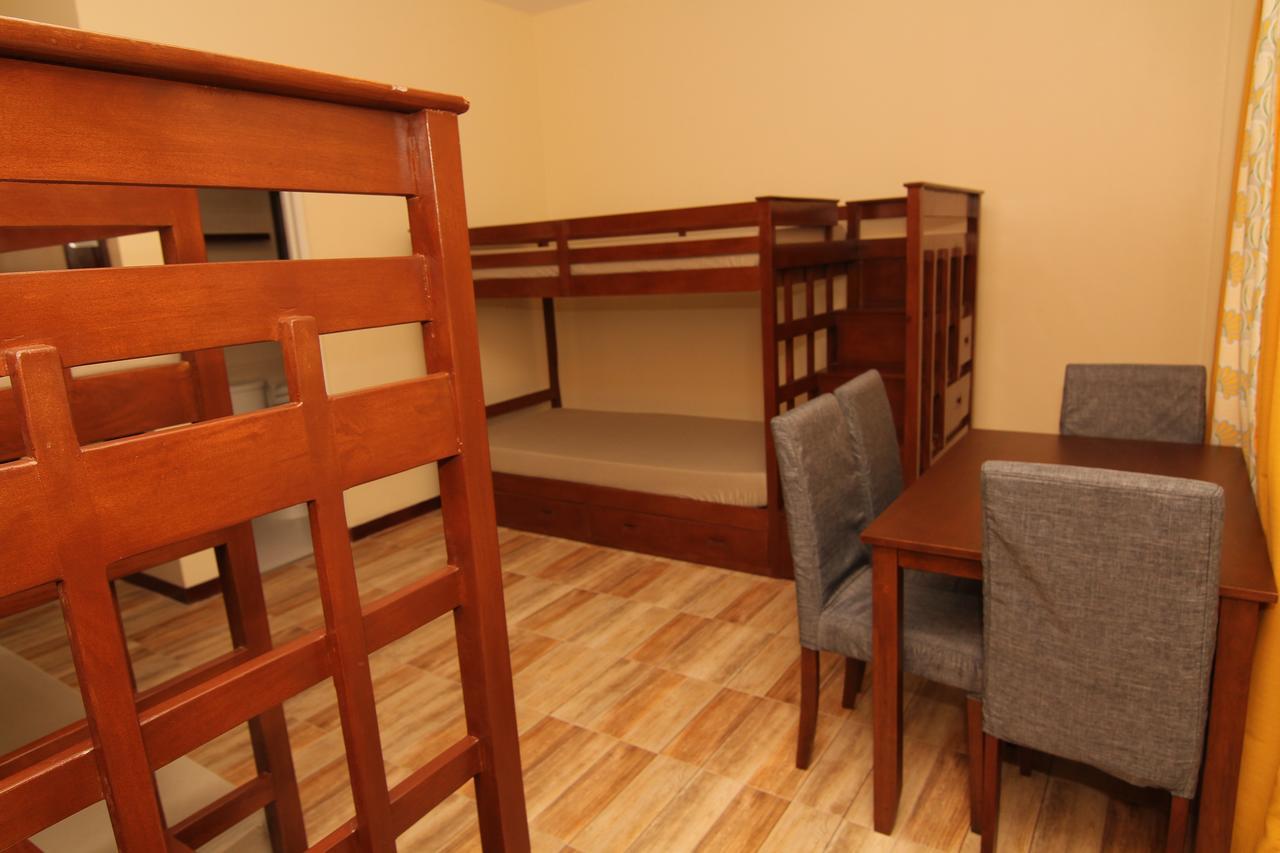 ชารอส ดอร์มิเทล Hotel Dumaguete City ภายนอก รูปภาพ