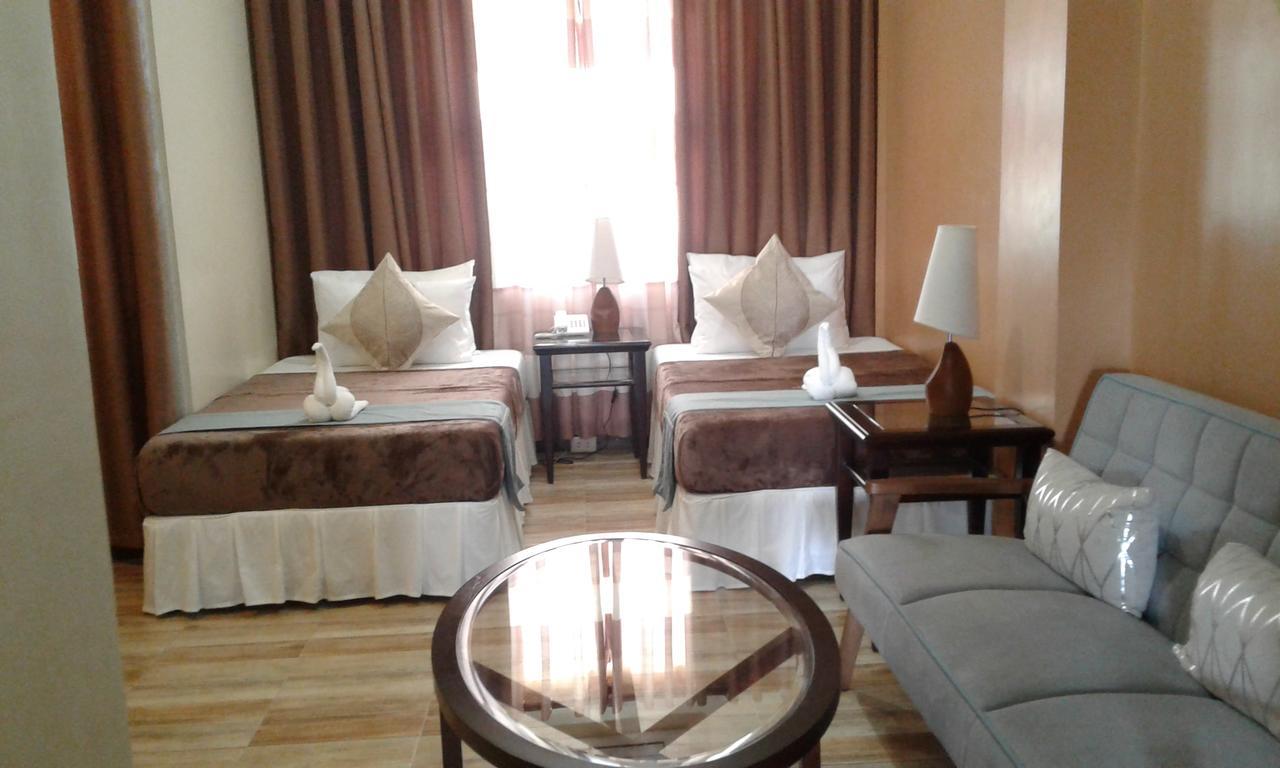ชารอส ดอร์มิเทล Hotel Dumaguete City ภายนอก รูปภาพ
