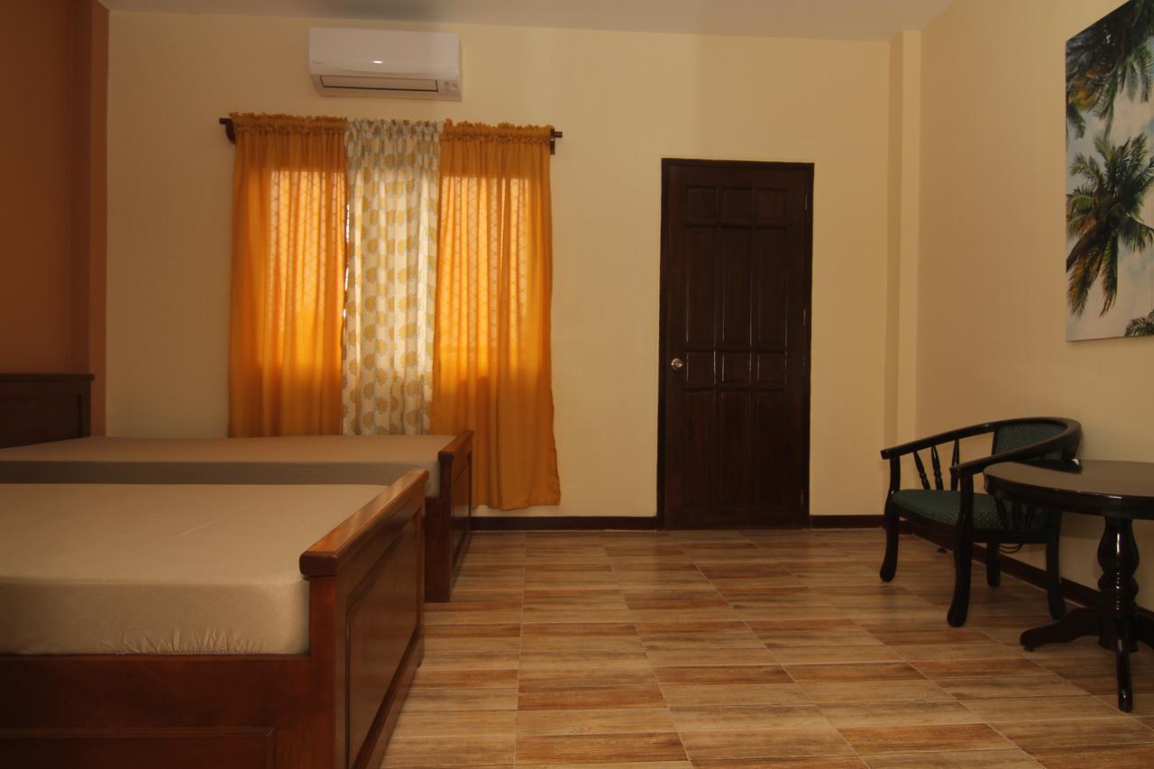 ชารอส ดอร์มิเทล Hotel Dumaguete City ภายนอก รูปภาพ